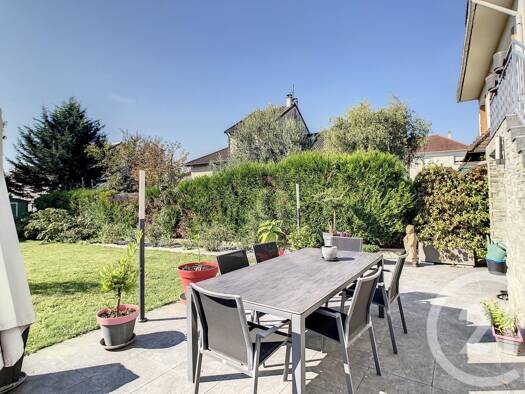 Maison de plain-pied à vendre 440 000 € 5 pièces 2 chambres 81 m² 528 m² de terrain Deuil-la-Barre 95170