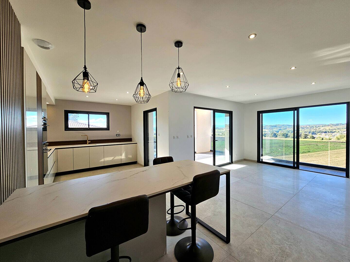 Maison à vendre, 177m², SAINT DONAT SUR L'HERBASSE