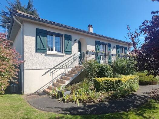 Maison à vendre 259 900 € 7 pièces 3 chambres 94 m² 1 322 m² de terrain Genétouze 85190