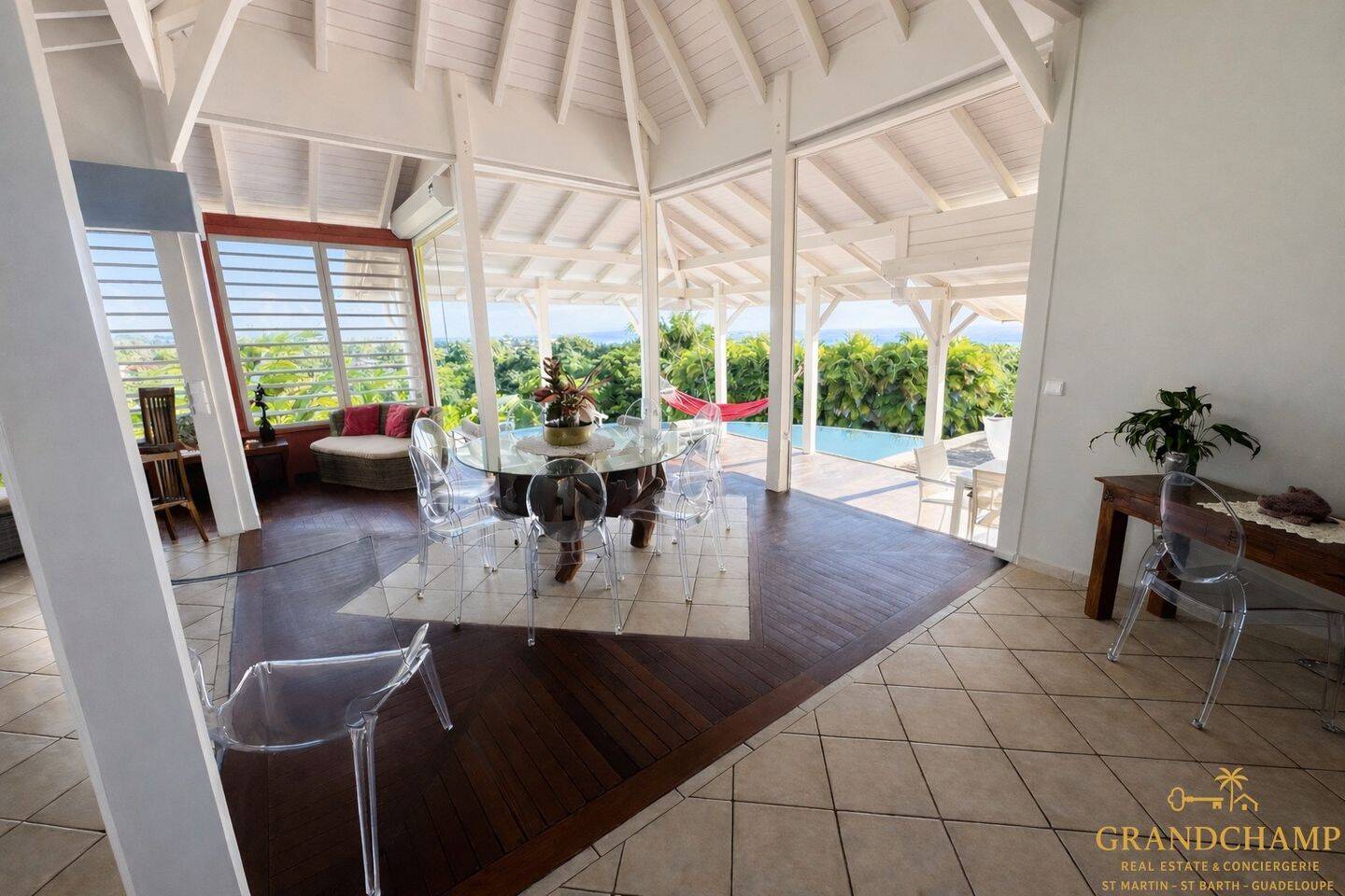 Maison à vendre, 250m², PETIT BOURG