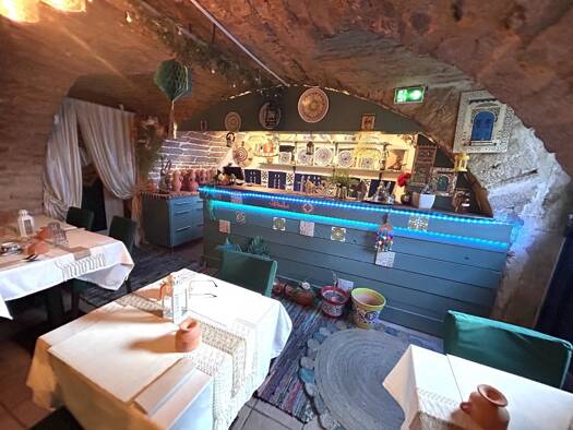 Restaurant à vendre 98 000 € 90 m² d'espace de restauration Centre Ville Beaune 21200