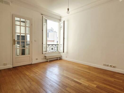 Appartement à vendre 489 000 € 3 pièces 2 chambres 47,77 m² Étage 5/6 Champerret-Berthier Paris 17ème arrondissement 75017