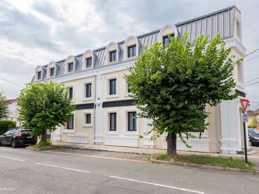 Immeuble à vendre 2 680 000 € 710 m² Pierre Lecorre Paray-Vieille-Poste 91550