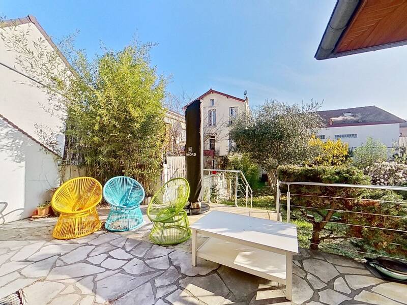 Maison à louer, 240m², LA COURNEUVE