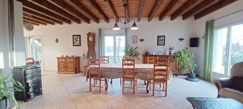 Maison à vendre, 213m², SAINT JEAN DE GONVILLE