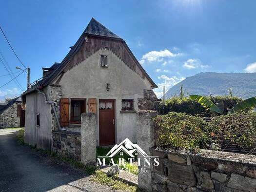 Maison à vendre 135 000 € 3 pièces 2 chambres 68 m² 112 m² de terrain Argelès-Gazost 65400