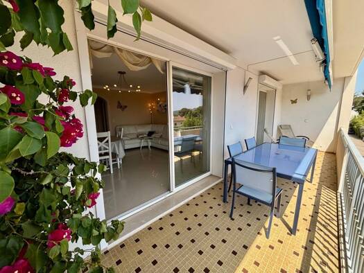 Appartement à vendre 370 000 € 3 pièces 2 chambres 83,32 m² Étage 1/3 Coste Chaude-Mauveou La Seyne-sur-Mer 83500