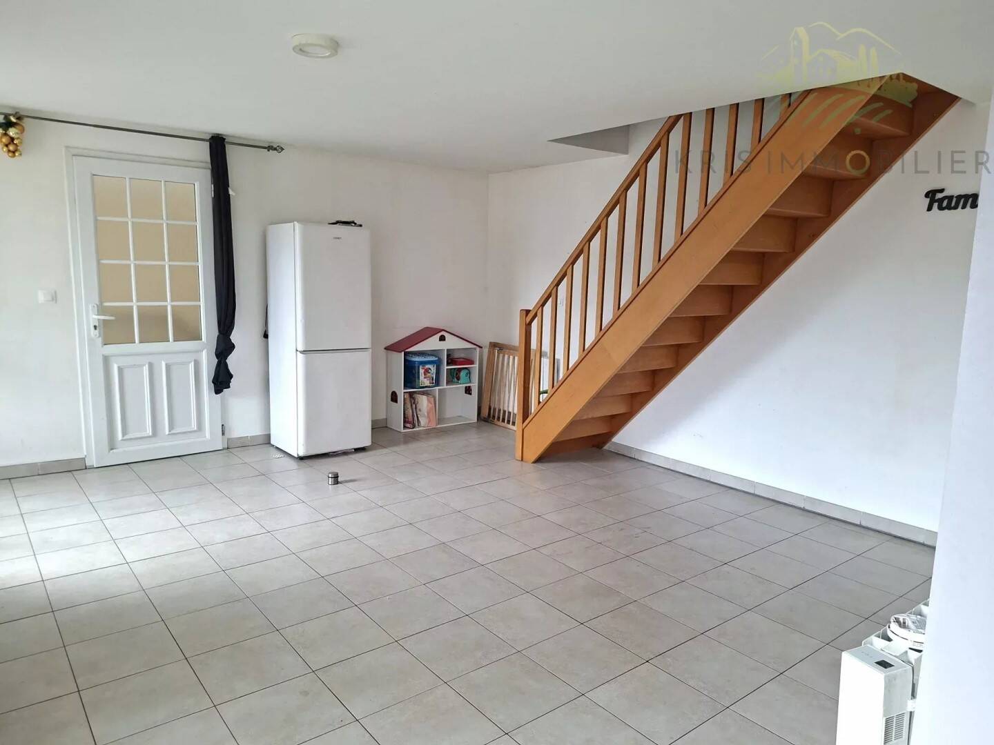 Maison à louer, 96m², MONTREUIL AUX LIONS