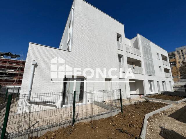 Maison à louer, 79m², COURCOURONNES