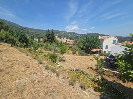 Maison à vendre 429 000 € 4 pièces 3 chambres 120 m² 2 100 m² de terrain Seillans 83440