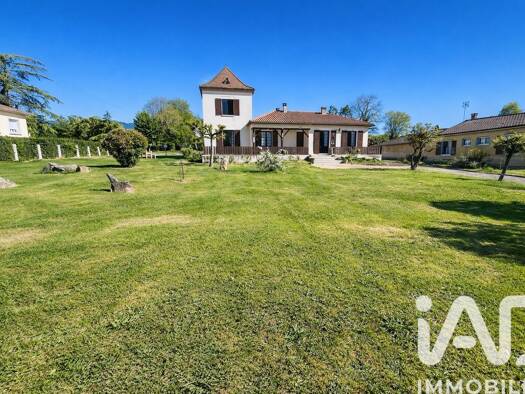 Maison à vendre 269 000 € 6 pièces 4 chambres 122 m² 2 500 m² de terrain Creysse 24100