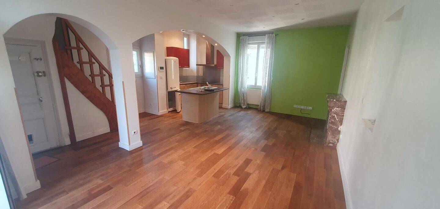 Maison 4 pièces — 8