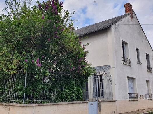 Maison à vendre 40 000 € 5 pièces 3 chambres 93 m² 106 m² de terrain Bonny-sur-Loire 45420