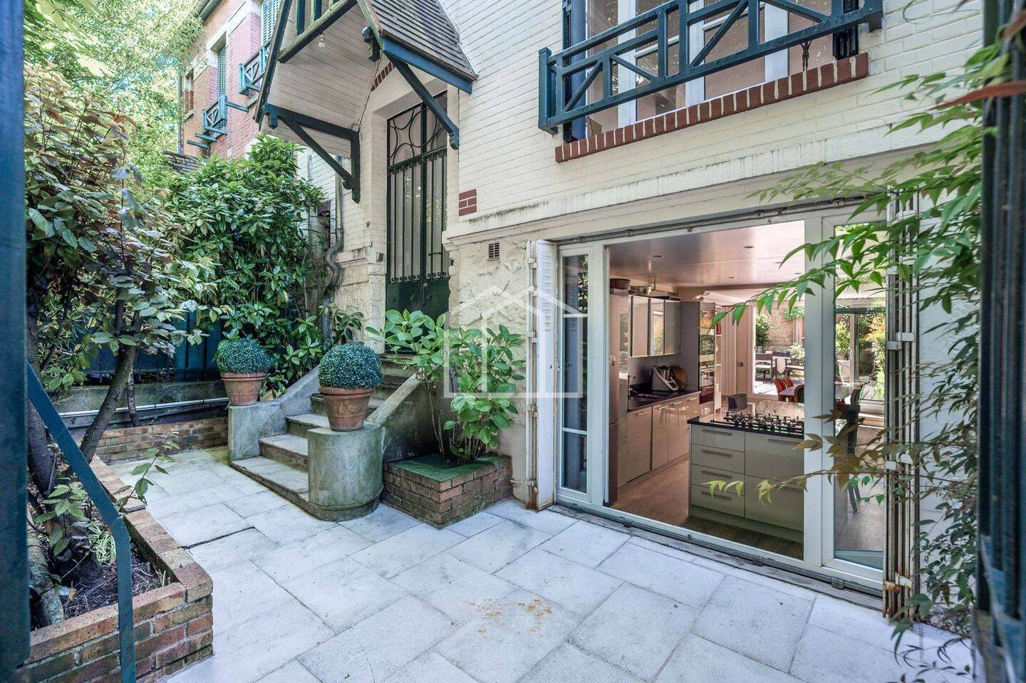 Maison à vendre, 195m², SURESNES