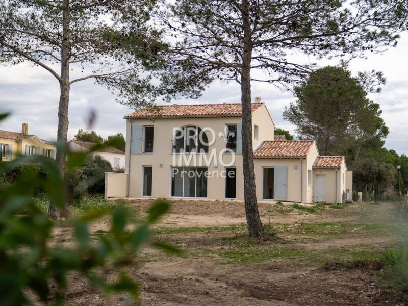 Maison à louer, 146m², MALLEMORT