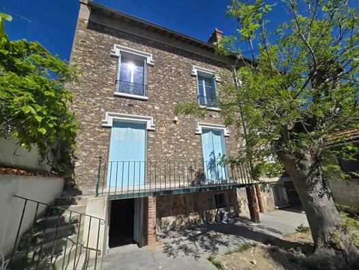 Maison à vendre 650 000 € 11 pièces 8 chambres 190 m² 169 m² de terrain Rive Droite-Apport Paris Gare Corbeil-Essonnes 91100