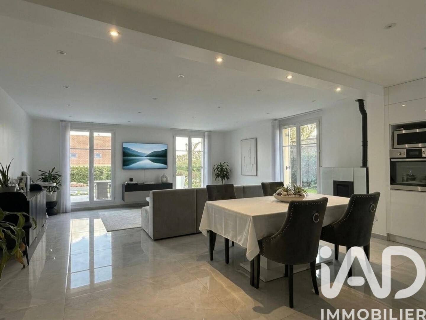 Maison à vendre, 105m², OZOUER LE VOULGIS