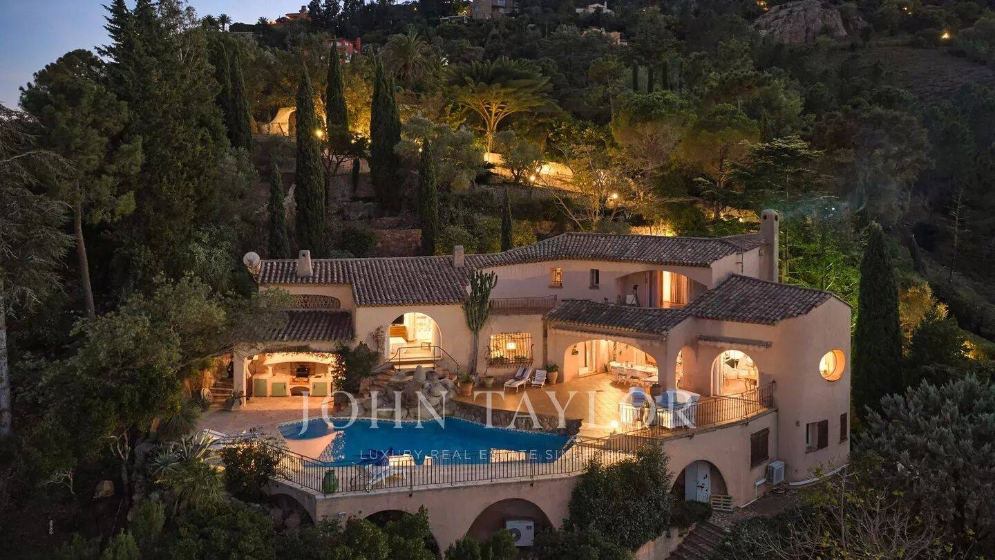 Maison à vendre, 315m², THEOULE SUR MER
