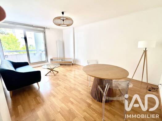 Appartement à vendre 389 000 € 2 pièces 1 chambre 47 m² 3 étages Espaces Jeunes Issy-les-Moulineaux 92130