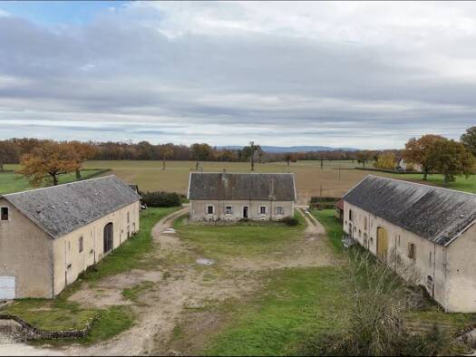 Ferme à vendre 239 000 € 5 pièces 140 m² Saint-Maurice 58330