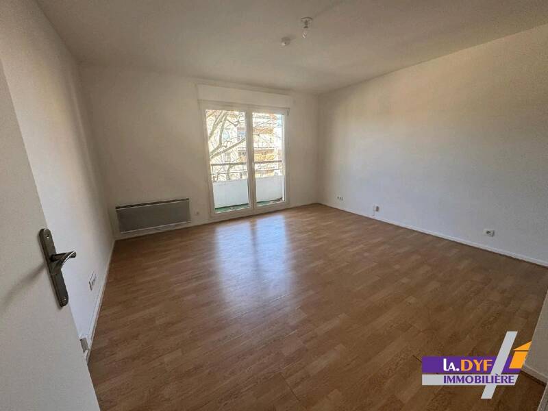 Maison à louer, 56m², VAUJOURS