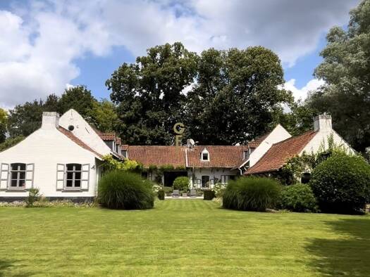 Maison à vendre 1 380 000 € 7 pièces 5 chambres 325 m² 3 245 m² de terrain Beaumont Croix 59170