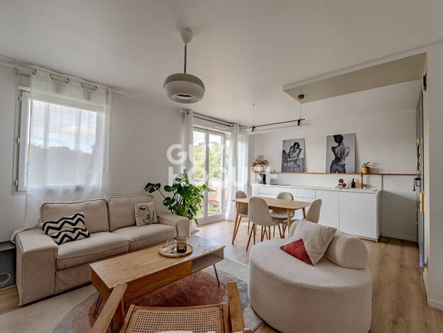 Appartement à vendre 197 000 € 3 pièces 2 chambres 60 m² Étage 2/3 Saint Maximin 60740