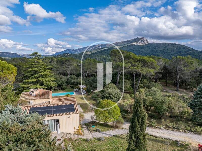 Maison à vendre, 250m², SAINT MARC JAUMEGARDE