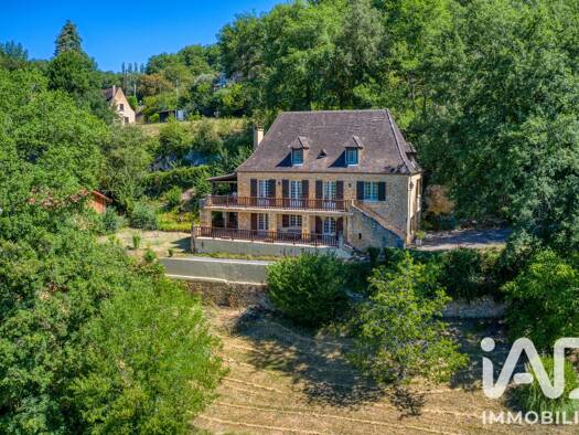 Maison à vendre 399 000 € 8 pièces 5 chambres 186 m² 6 700 m² de terrain Beynac-et-Cazenac 24220