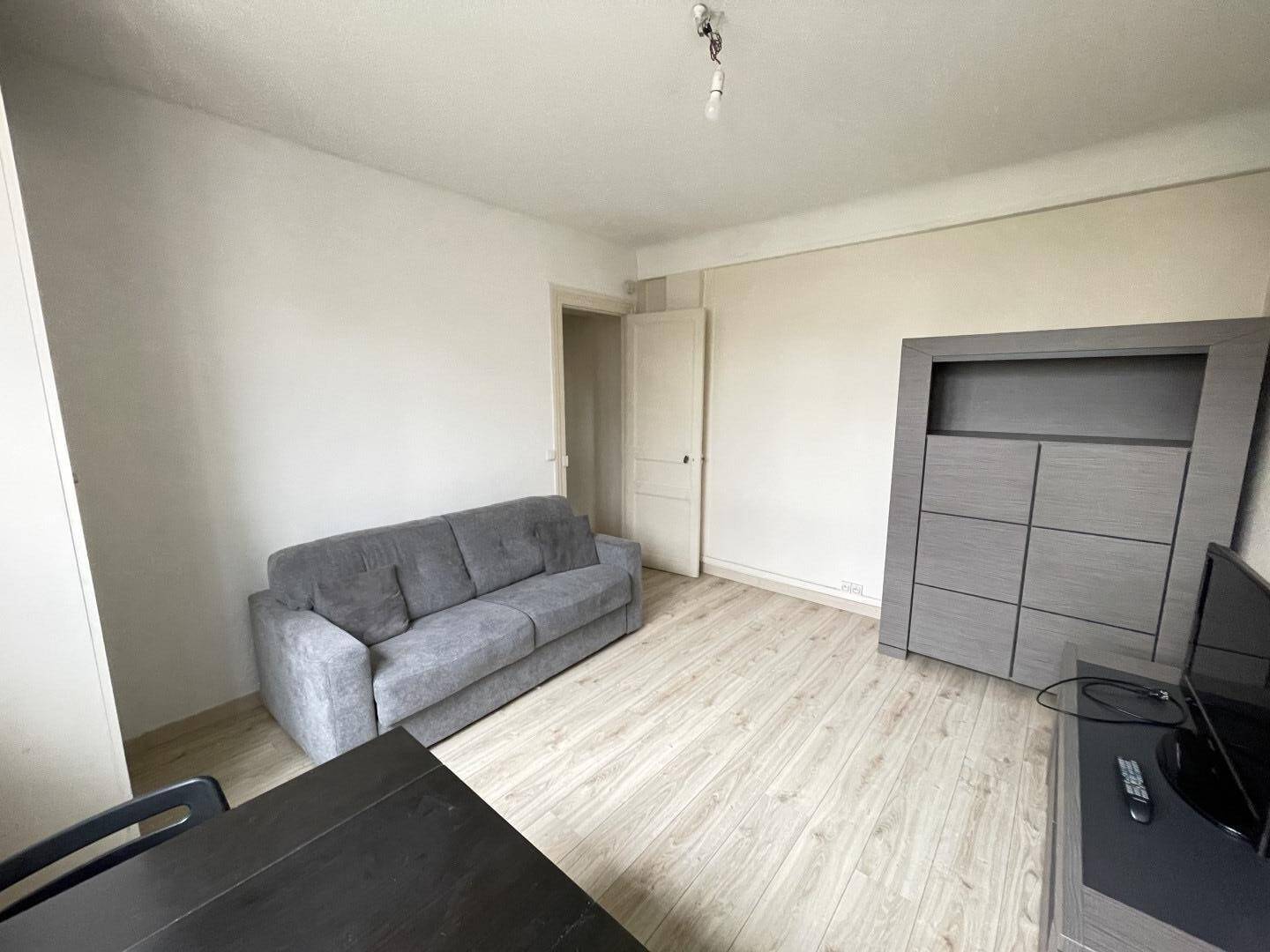 Maison à louer, 28m², ISSY LES MOULINEAUX
