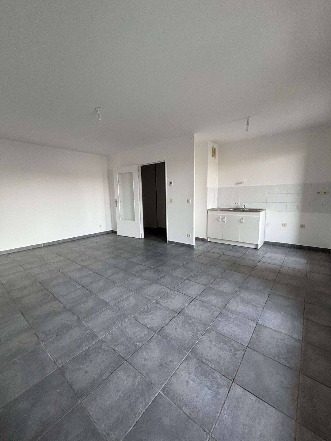 Maison à louer, 67m², VENISSIEUX