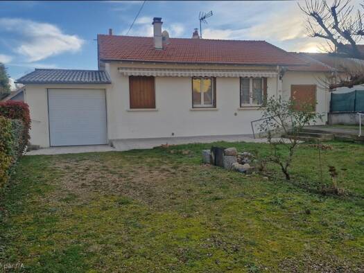 Maison de plain-pied à vendre 228 000 € 5 pièces 2 chambres 85 m² 750 m² de terrain La Plaine Clermont-Ferrand 63100