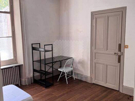 Maison à louer 410 € 7 pièces 6 chambres 120,3 m² Centre Angers 49000
