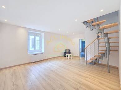 Maison à vendre 189 000 € 5 pièces 3 chambres 112 m² 3 300 m² de terrain Louplande 72210