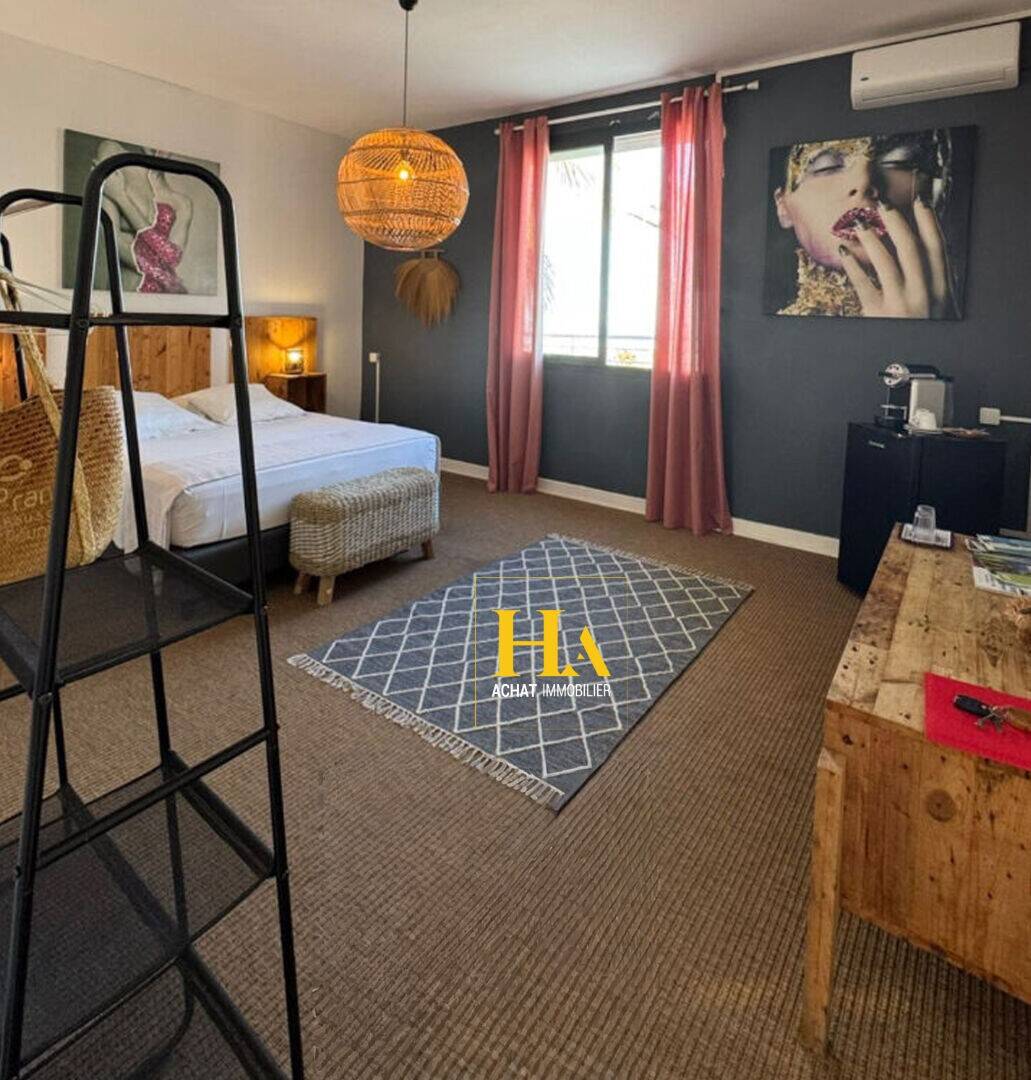 Maison à vendre, 470m², SAINT GILLES LES BAINS