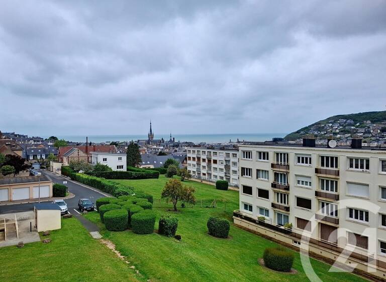 Appartement à vendre 162 000 € 4 pièces 3<br/>chambres 80,9 m²<br/>superficie 3ème<br/>étage Fecamp 76400