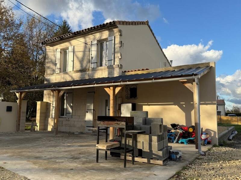 Maison à vendre, 110m², SAINT YZAN DE SOUDIAC