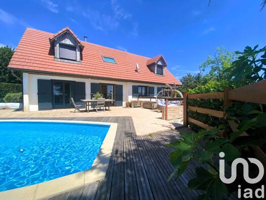 Maison à vendre 540 000 € 8 pièces 6 chambres 180 m² 1 153 m² de terrain Montfaucon 25660