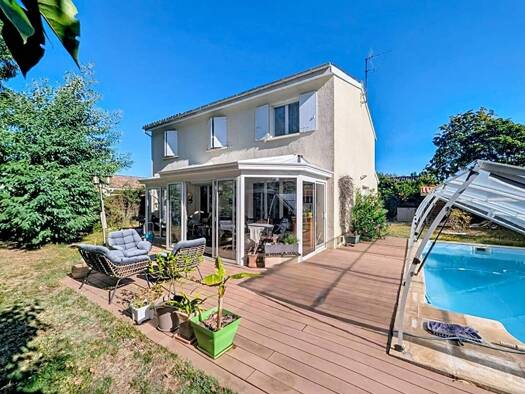 Maison à vendre 720 000 € 7 pièces 4 chambres 157 m² 635 m² de terrain Les Eyquems Mérignac 33700