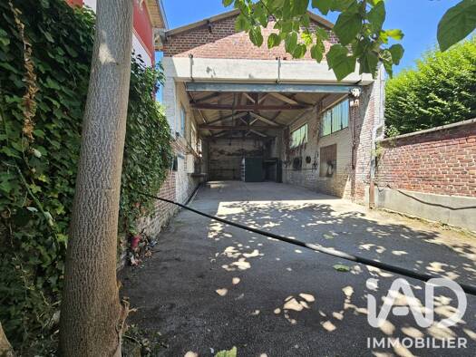 Parking à vendre 77 000 € 183 m² Sud Ouest Chauny 02300