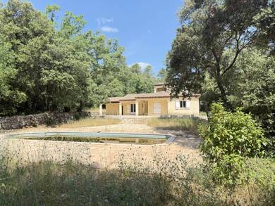 Maison à vendre 535 000 € 4 pièces 3 chambres 118 m² 4 889 m² de terrain Besse-sur-Issole 83890