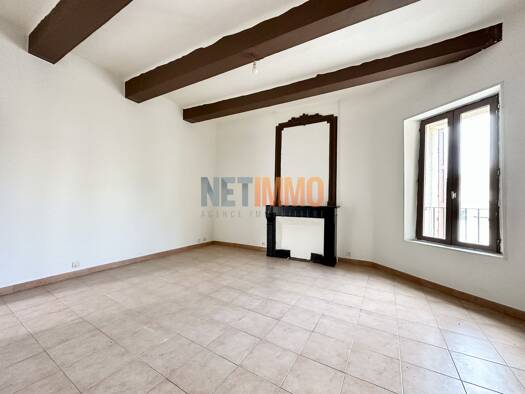 Appartement à vendre 149 000 € 4 pièces 2 chambres 129 m² Étage 1/1 Milhaud 30540