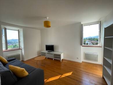Maison à vendre 230 000 € 6 pièces 2 chambres 80 m² St Jean Pied de Port 64220