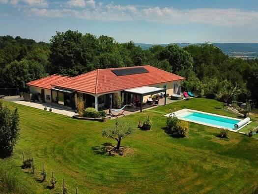 Maison à vendre 408 620 € 7 pièces 4 chambres 145 m² 2 567 m² de terrain Semeac 65600