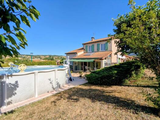 Villa à vendre 320 000 € 5 pièces 3 chambres 127 m² 745 m² de terrain Hurigny 71870