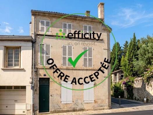 Immeuble à vendre 216 000 € 163 m² Centre Ville Niort 79000