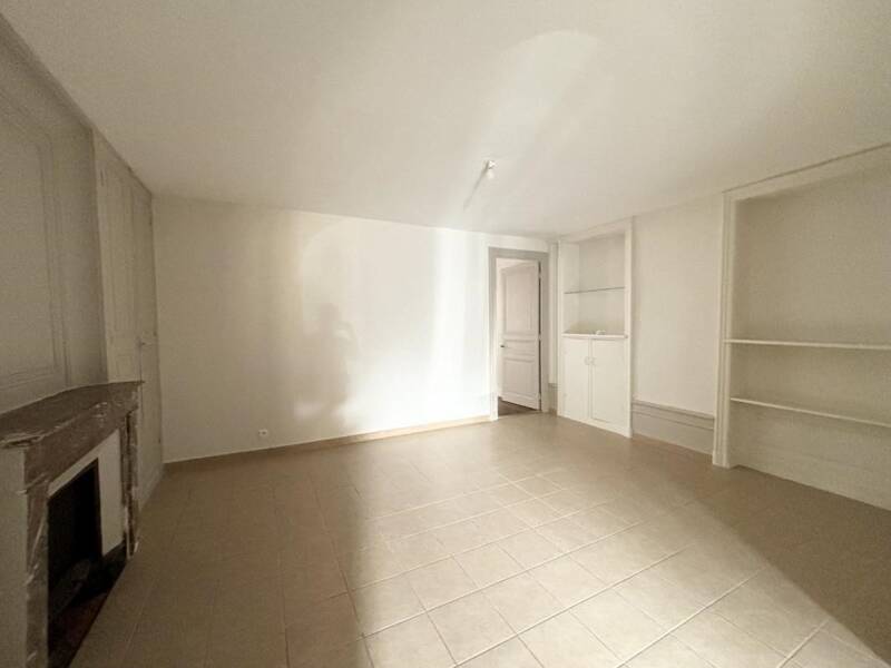 Maison à louer, 60m², FLEURIE