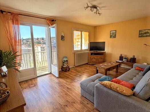 Appartement à vendre 120 000 € 3 pièces 2 chambres 70 m² 6ème étage Brives-Charensac 43700