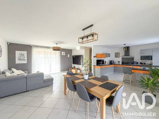 Maison de plain-pied à vendre 312 000 € 5 pièces 4 chambres 110 m² 800 m² de terrain Ambonnay 51150
