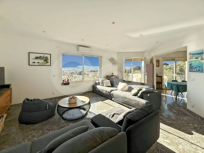 Maison à louer, 220m², TOULON